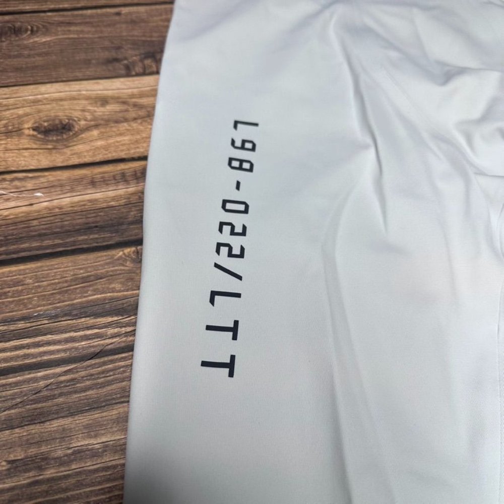 Lululemon License to Train Tight 21" NWT Size XXL (Vapor) - Picture 6 of 14